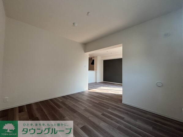 GREEN GABLES FAMIRIA Bの物件内観写真